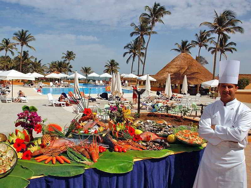 Sunbeach Hotel & Resort Bakau エクステリア 写真