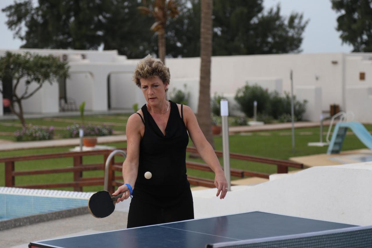Sunbeach Hotel & Resort Bakau エクステリア 写真