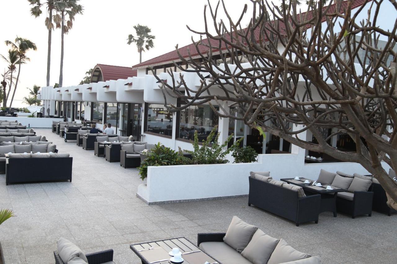 Sunbeach Hotel & Resort Bakau エクステリア 写真